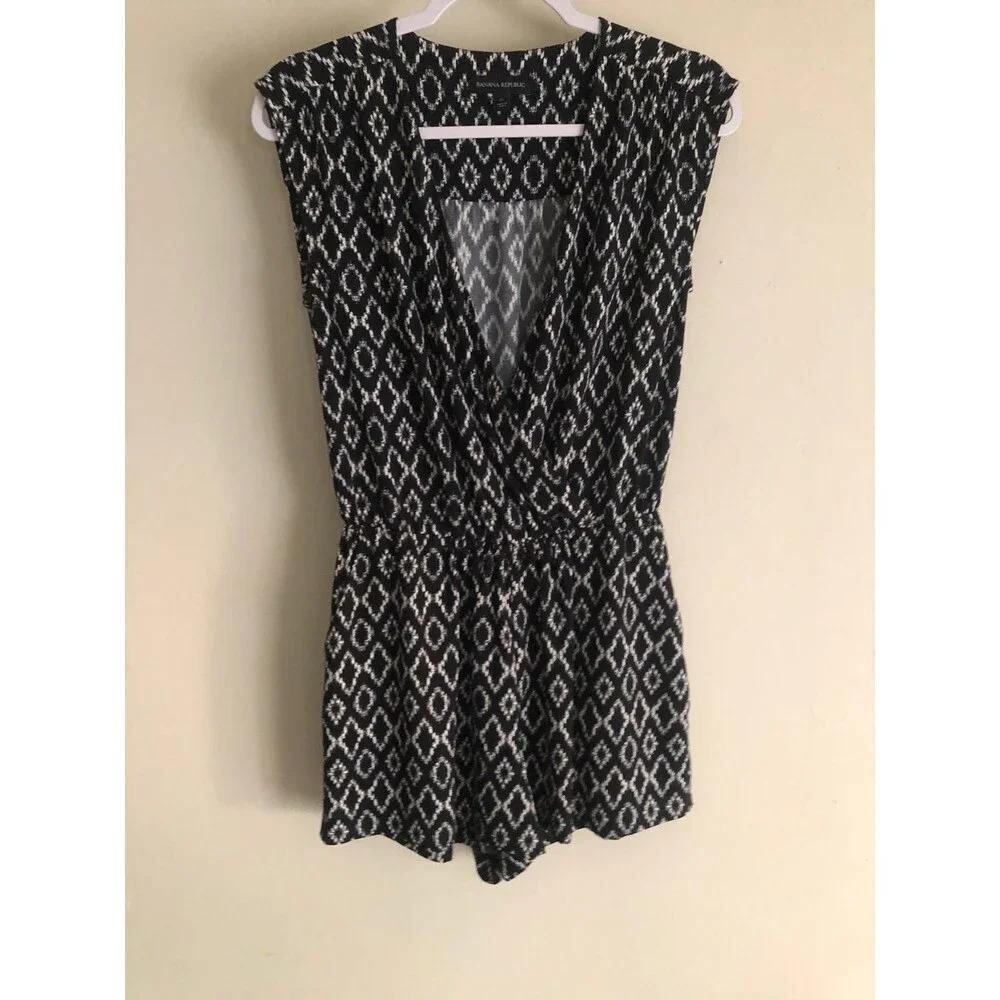Banana republic women’s romper with pockets - 0